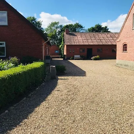 Bed & Breakfast Molgaard By *